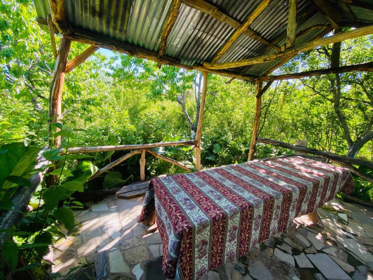 Byurakan Guesthouse & Cottage מראה חיצוני תמונה