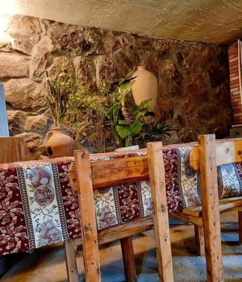 Byurakan Guesthouse & Cottage מראה חיצוני תמונה