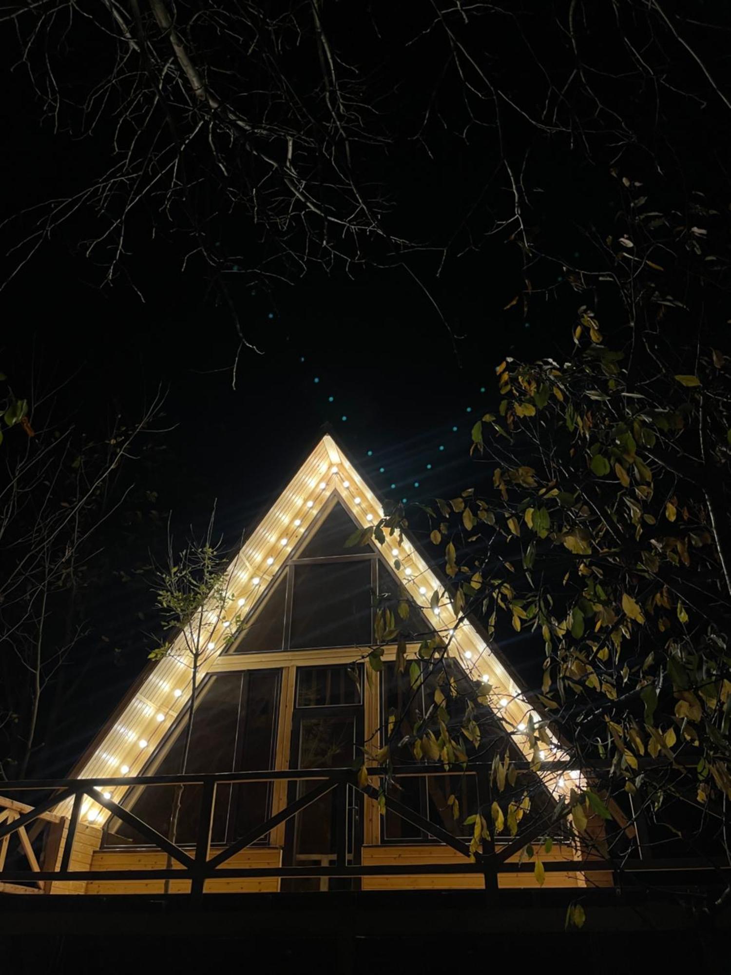 Byurakan Guesthouse & Cottage מראה חיצוני תמונה