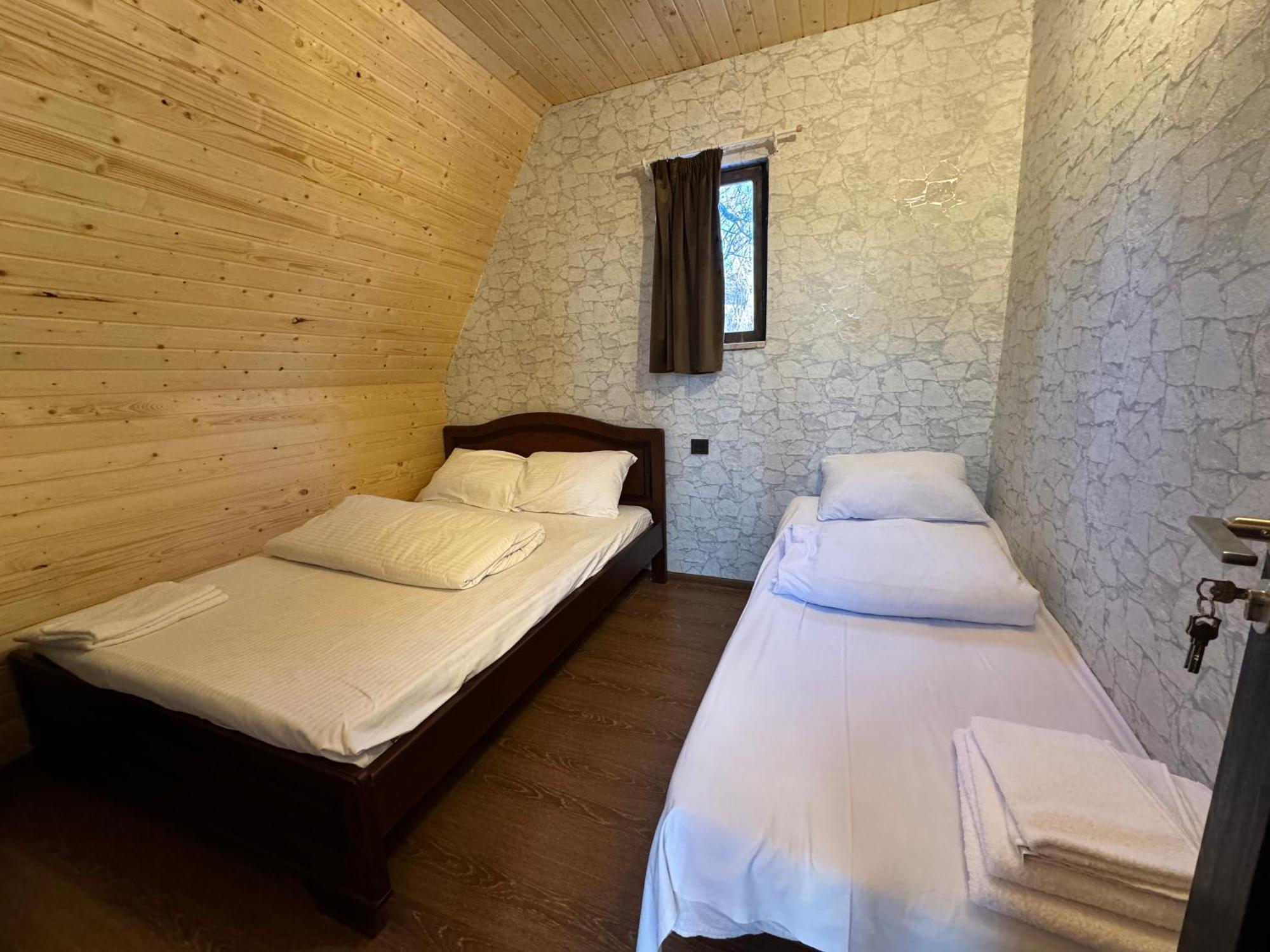 Byurakan Guesthouse & Cottage מראה חיצוני תמונה