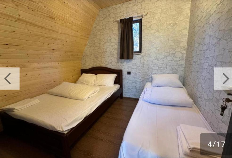 Byurakan Guesthouse & Cottage מראה חיצוני תמונה