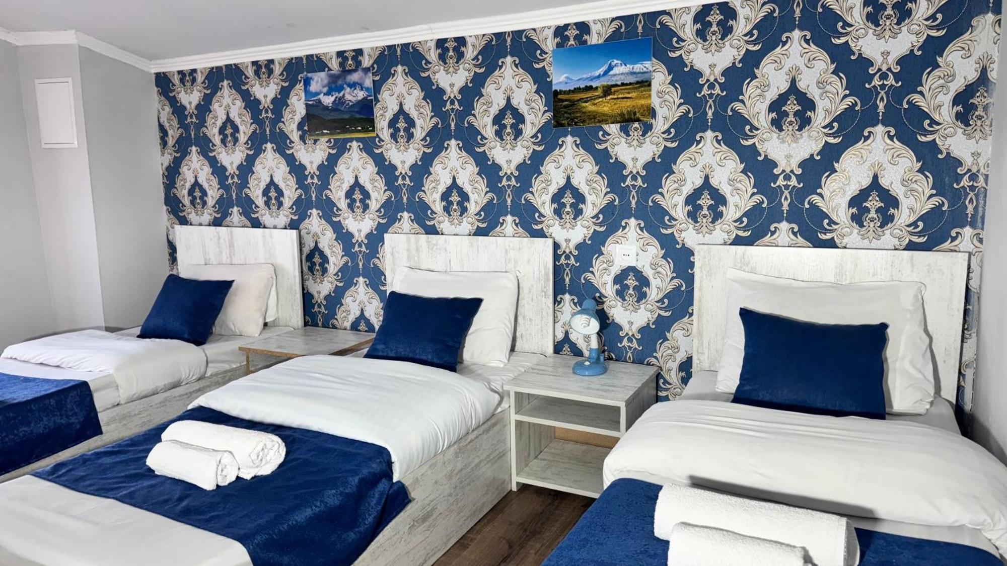 Byurakan Guesthouse & Cottage מראה חיצוני תמונה