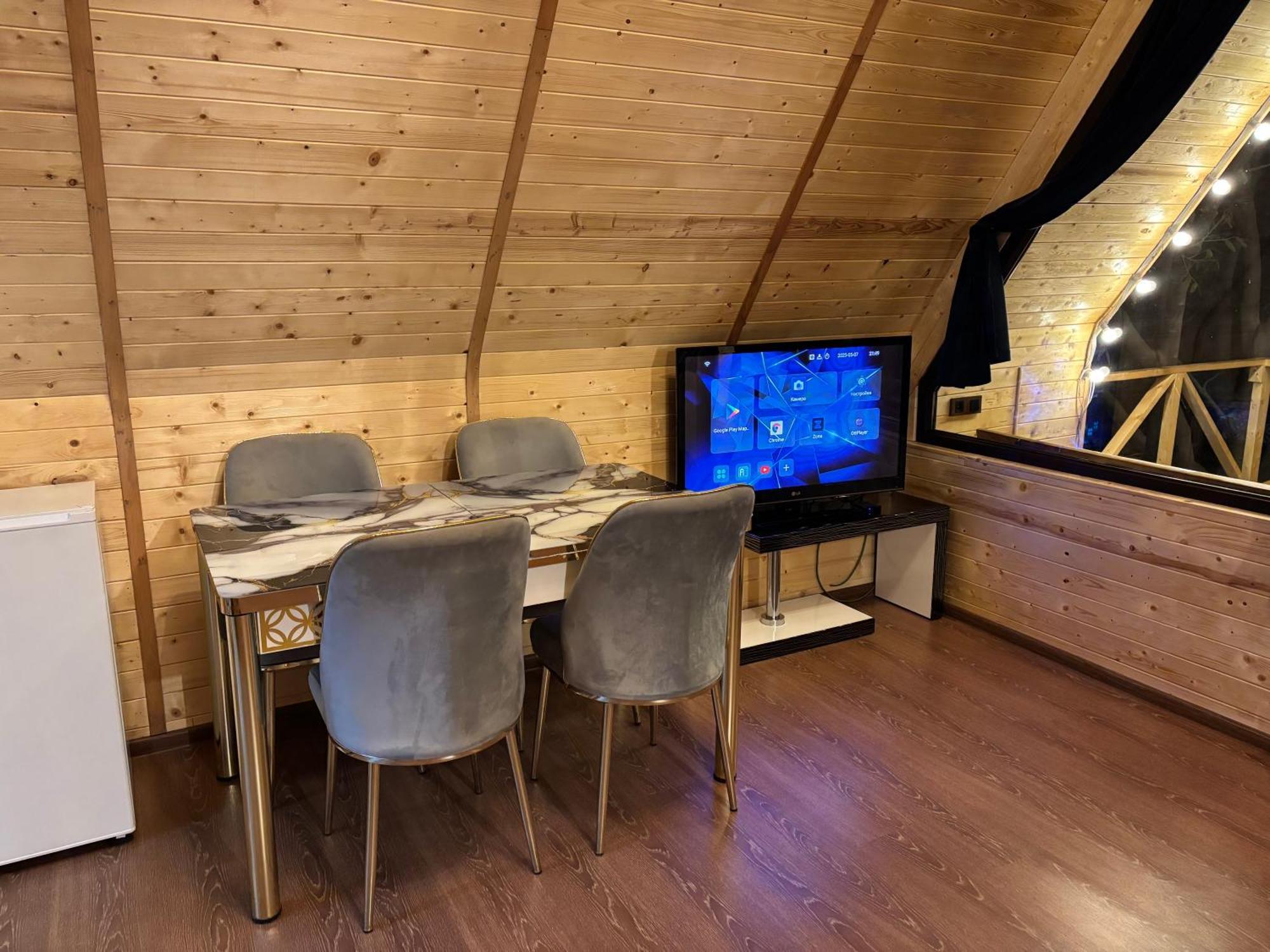 Byurakan Guesthouse & Cottage מראה חיצוני תמונה