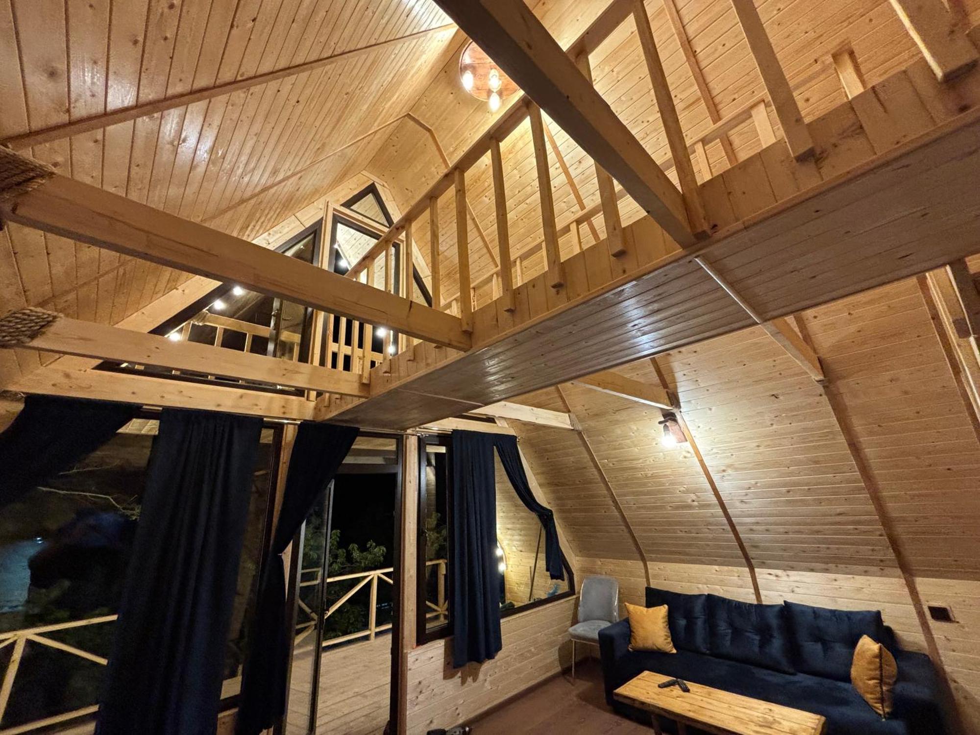 Byurakan Guesthouse & Cottage מראה חיצוני תמונה